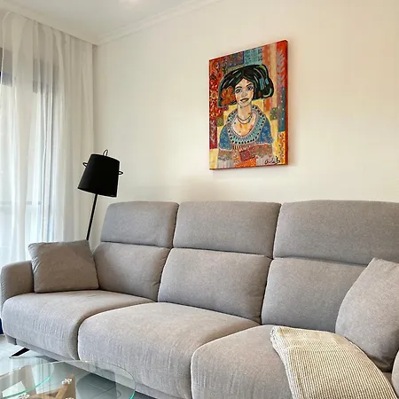 Apartamento Punta Glea - Bajo Con Jardin Y Vista Al Mar. *