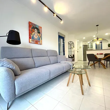 Punta Glea - Bajo Con Jardin Y Vista Al Mar. Apartamento *
